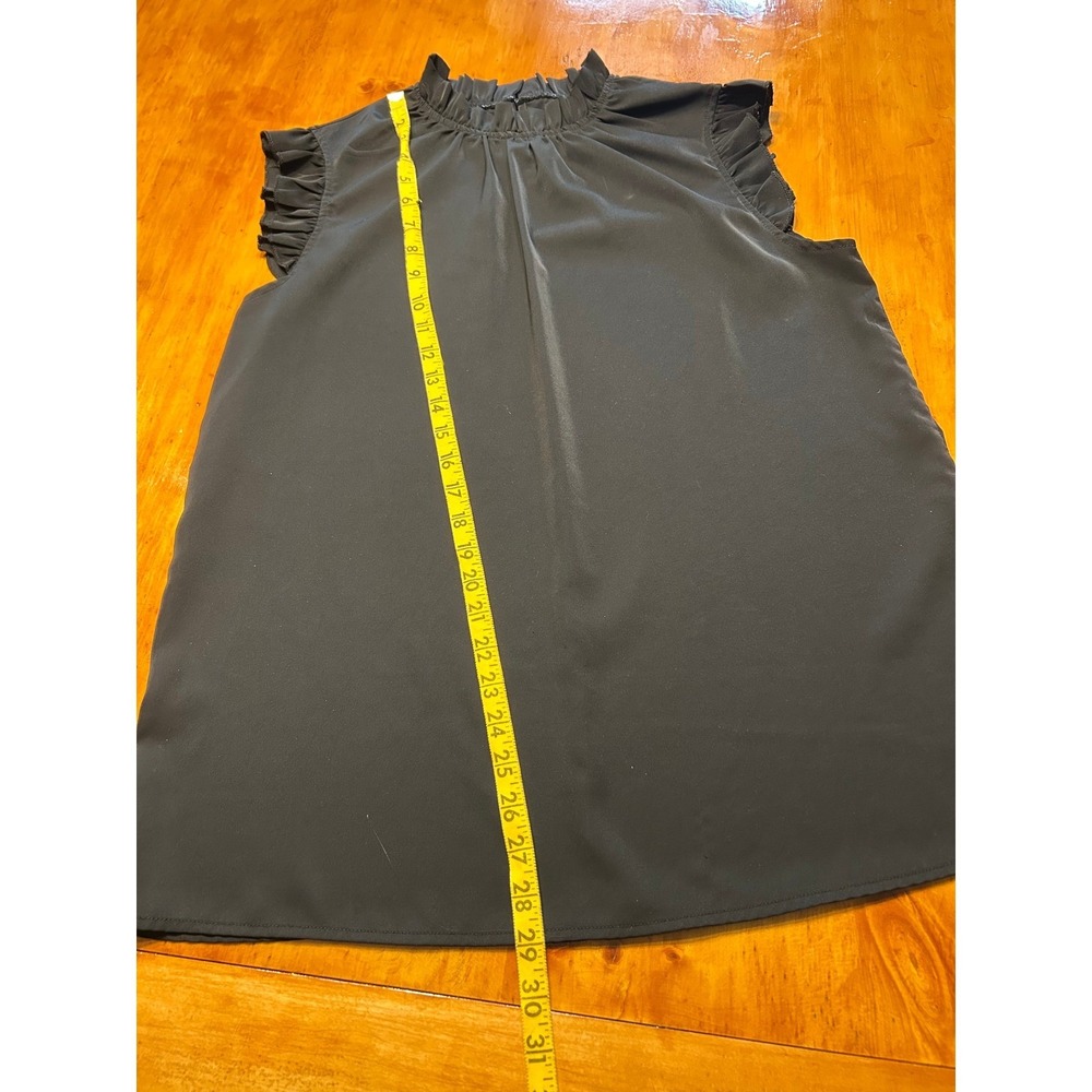 Quiet Luxury Preppy Black Sleeveless Ruffle Mock Neck Blouse Top Keyhole Back - Picture 4 of 9